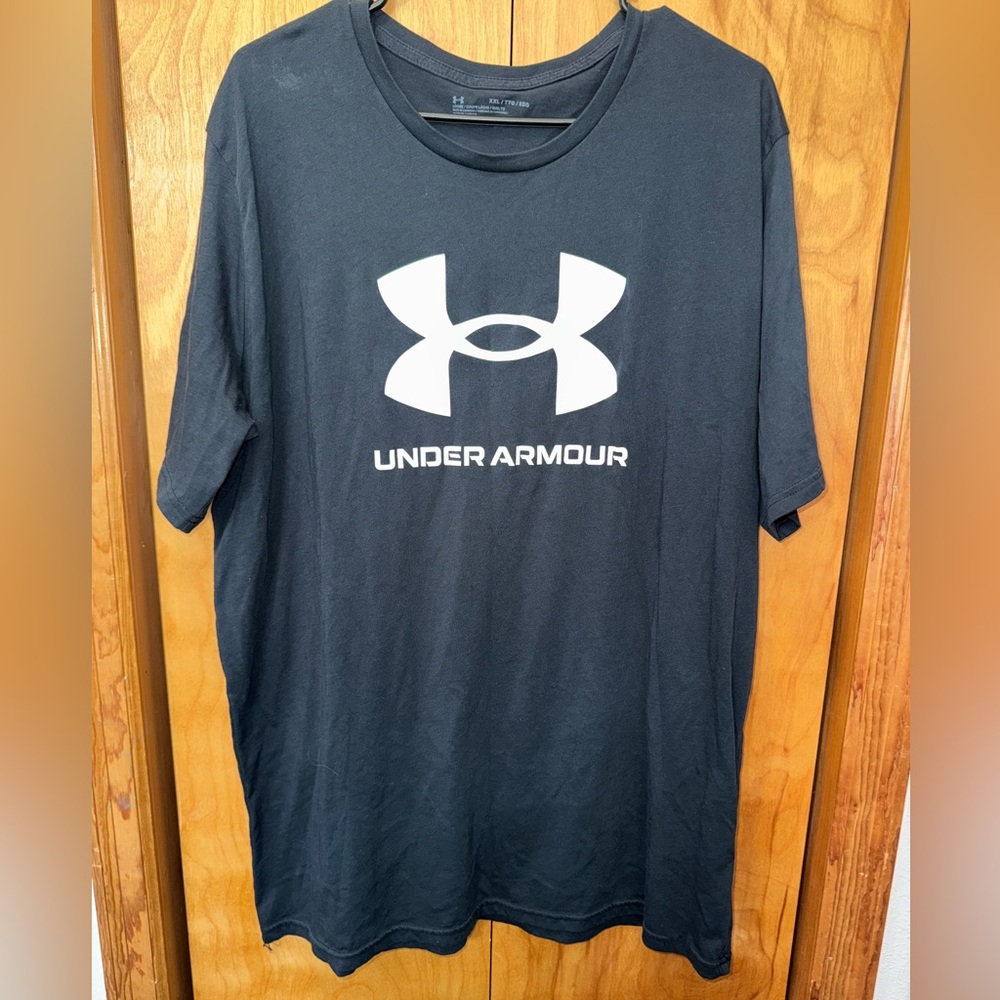 Under Armour Men's Black Tee with White Logo